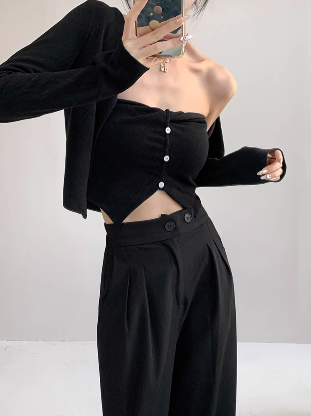 Asymmetrical Mesh Strap Crop Top β Sexy Slim-Fit Buttoned Cami for Summer Looks